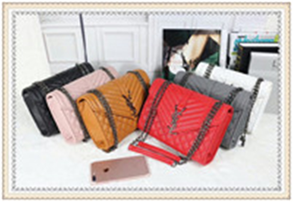 Brand Handbags Shoulder Bags Women Leather Luxury Designer Handbag Female Fashion Messenger Purse Lady ToteLV
Louis
Ba, Red;black
Brand Handbags Shoulder Bags Women Leather Luxury Designer Handbag Female Fashion Messenger Purse Lady ToteLV
Louis
Ba, Red;black