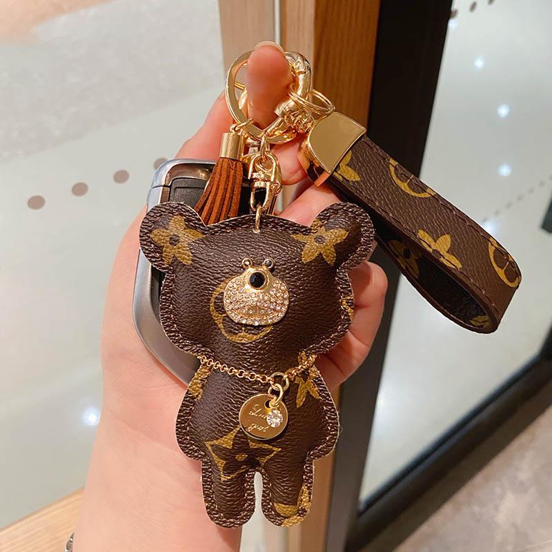 Keychains Trend PU Leather Rhinestone Bear Keychain With Hand Strap Women Charm Bag Key Chains Jewelry Pendant Man Car Keyring Couple Gift, Silver
Keychains Trend PU Leather Rhinestone Bear Keychain With Hand Strap Women Charm Bag Key Chains Jewelry Pendant Man Car Keyring Couple Gift, Silver