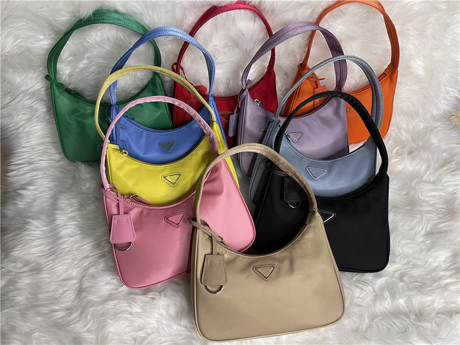 2021 Top quality Re-edition Underarm bag 2000 Nylon leather Shoulder bags Women Crossbody messenger Handbag wholesale, Box
2021 Top quality Re-edition Underarm bag 2000 Nylon leather Shoulder bags Women Crossbody messenger Handbag wholesale, Box