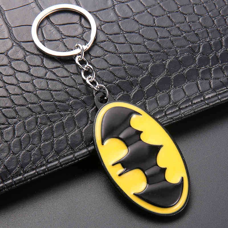 Batman Keychain Avenger Metal Keyring Helan Movie Peripheral Pendant Small Gift
Batman Keychain Avenger Metal Keyring Helan Movie Peripheral Pendant Small Gift
