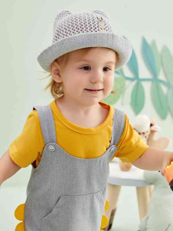 Baby Solid Tee & 3D Patched Kangaroo Pocket Overall Romper SHE