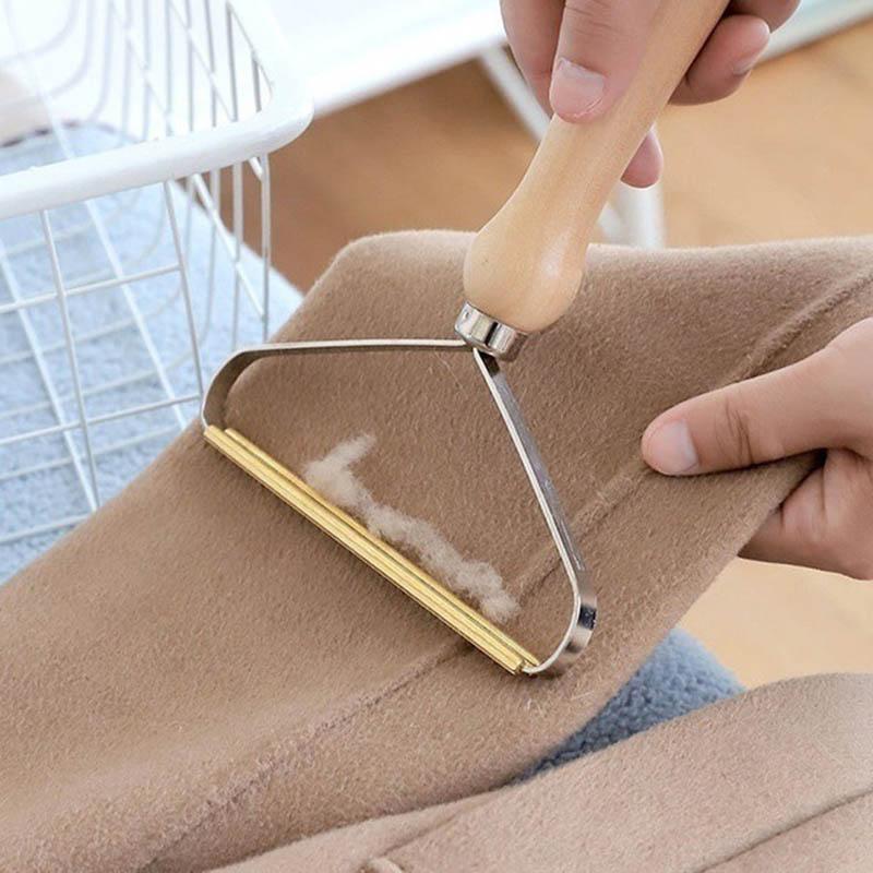 Portable Manual Clothes Lint Remover With Wooden Handle Sweater Hairball Shaver Coat Scraper Fuzz Fluff Removers Rollers Brushes ZL0056
Portable Manual Clothes Lint Remover With Wooden Handle Sweater Hairball Shaver Coat Scraper Fuzz Fluff Removers Rollers Brushes ZL0056
