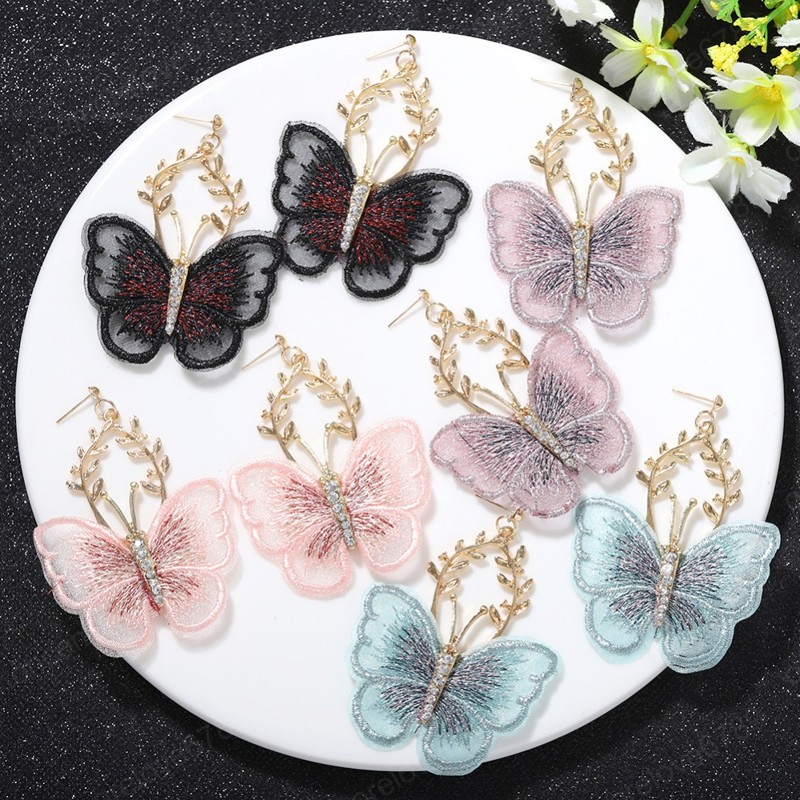 Personality Elegant Alloy Floral Diamond Lace Butterfly Dangle Earrings for Women Fashion Pendant Jewelry Party
Personality Elegant Alloy Floral Diamond Lace Butterfly Dangle Earrings for Women Fashion Pendant Jewelry Party