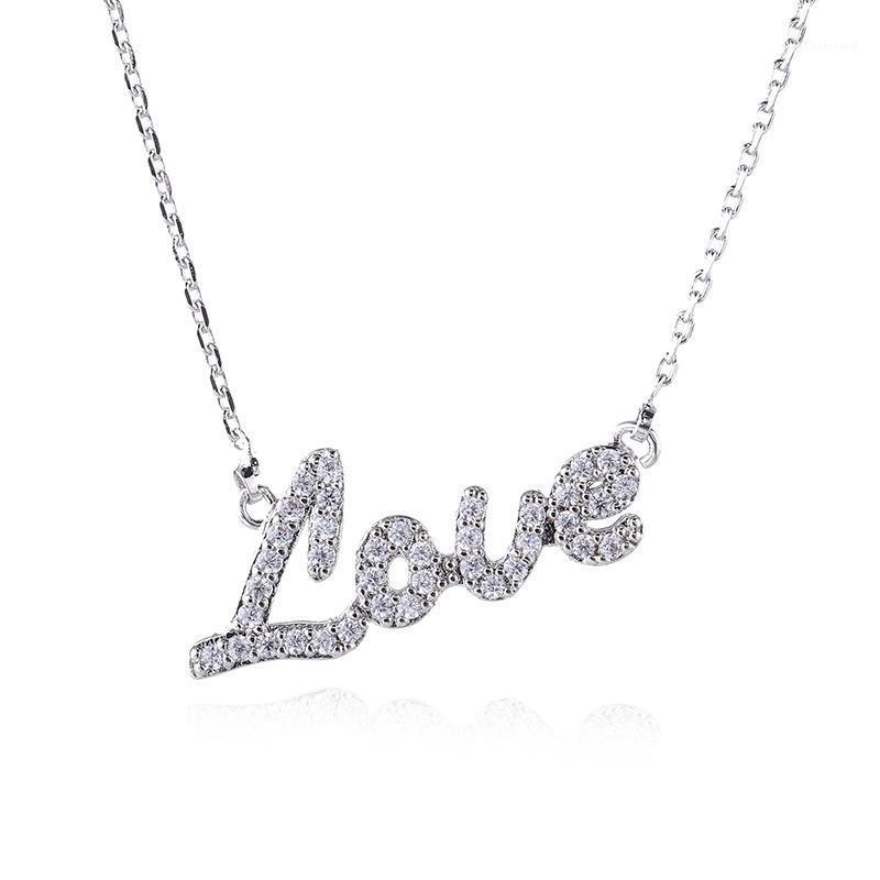 European And American Micro-inlaid Zircon Women's Exquisite Necklace Fashion LOVE Letter Clavicle Chain Factory Chains
European And American Micro-inlaid Zircon Women's Exquisite Necklace Fashion LOVE Letter Clavicle Chain Factory Chains