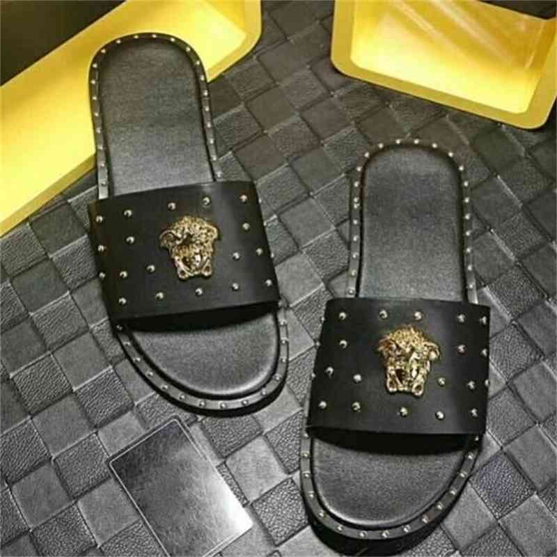 Europe Station 2021 Summer New Leather Men Slippers Simple Net Red Fashion High End Soft Bottom Men Sandals, Black
Europe Station 2021 Summer New Leather Men Slippers Simple Net Red Fashion High End Soft Bottom Men Sandals, Black