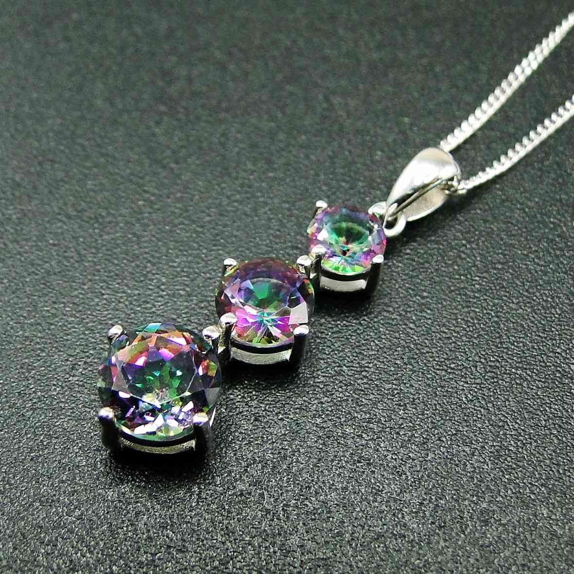 925 Sterling silver Rainbow Mystic Topaz Three Stones Long Drop Pendant Necklace Women Charm Penant For Gift 210524
925 Sterling silver Rainbow Mystic Topaz Three Stones Long Drop Pendant Necklace Women Charm Penant For Gift 210524