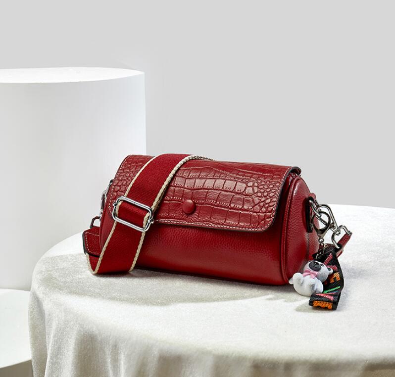 5A Top quality Genuine leather Marmont Women's men crossbody Bags tote Luxury Designer womans fashion shopping wallet Camera Cases card pockets handbag Shoulder Bag
5A Top quality Genuine leather Marmont Women's men crossbody Bags tote Luxury Designer womans fashion shopping wallet Camera Cases card pockets handbag Shoulder Bag