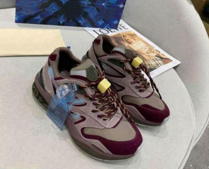 designer luxury top quality sports shoes men women jogging shoe suede calfskin and lightweight mesh outdoor sport size35-45, Color5
designer luxury top quality sports shoes men women jogging shoe suede calfskin and lightweight mesh outdoor sport size35-45, Color5