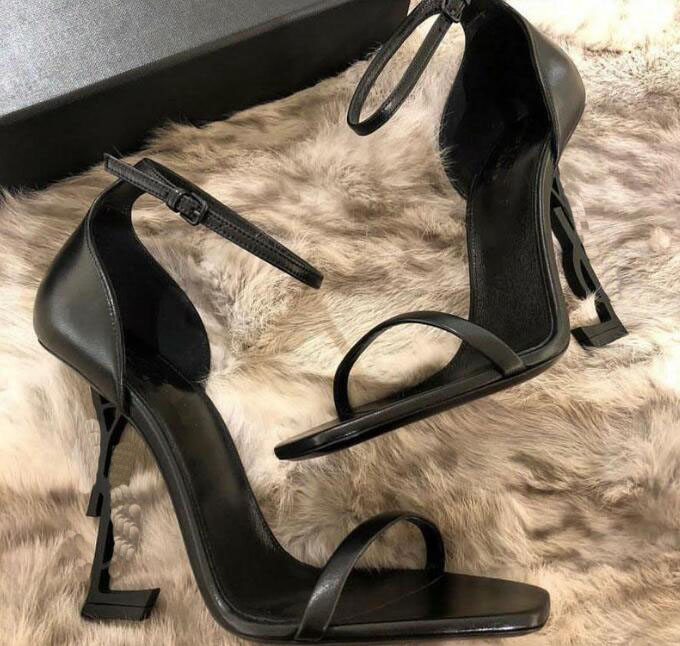 Women Genuine Leather Luxury Shoes Ankle Strap Narrow Band Designer Sandals Party High Heels Stilettos New 2021, Black
Women Genuine Leather Luxury Shoes Ankle Strap Narrow Band Designer Sandals Party High Heels Stilettos New 2021, Black