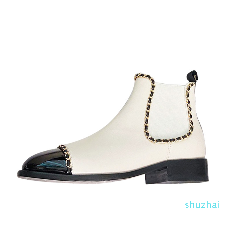 Interlocking white calfskin leather ankle boots Chelsea boot round Toe pull-on flats booties luxury designers shoes for women, Black
Interlocking white calfskin leather ankle boots Chelsea boot round Toe pull-on flats booties luxury designers shoes for women, Black