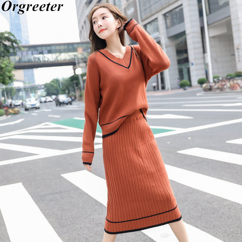 est Autumn Winter Knitted Two Piece Set Women V-neck Long Sleeve Loose Pullover Jumper Tops and Bodycon Skirt 210525, Picture color
est Autumn Winter Knitted Two Piece Set Women V-neck Long Sleeve Loose Pullover Jumper Tops and Bodycon Skirt 210525, Picture color