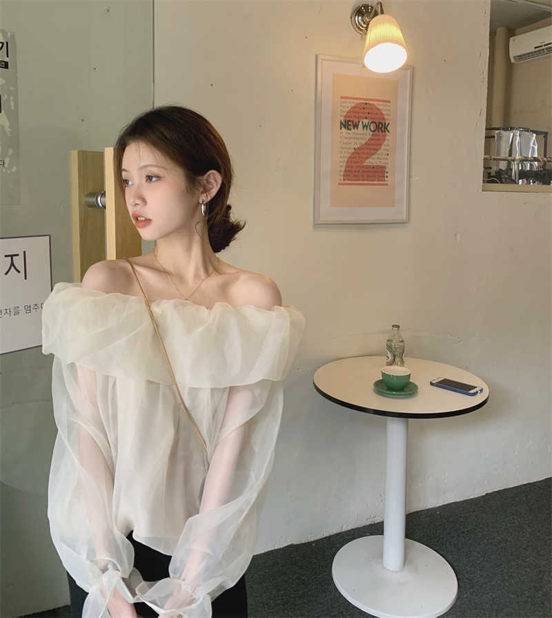 Korejpaa Women Shirt Summer Korean Chic Gentle Sweet Geminine Thin One-Neck Loose Clavicle Long-Sleeved Sunscreen Blouses 210526