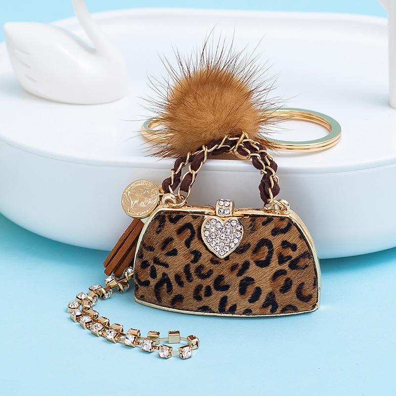 Fashion Leopard Print Ball Handbag Keychains Charm For Women Bag Pendant Luxury Key Rings Car Chain Cute Keyrings
Fashion Leopard Print Ball Handbag Keychains Charm For Women Bag Pendant Luxury Key Rings Car Chain Cute Keyrings