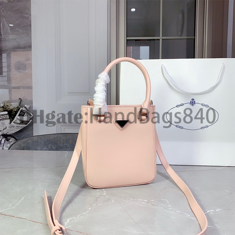 black Shoulder bags designer well-known Totes brand handbag ladies 2021 mini tote Genuine Leather crossbody bag quality Plain handbags, Make up the difference
black Shoulder bags designer well-known Totes brand handbag ladies 2021 mini tote Genuine Leather crossbody bag quality Plain handbags, Make up the difference
