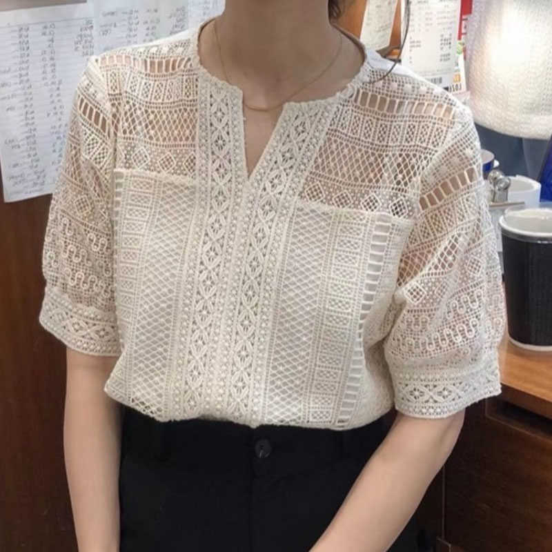 KUSHAIKI Chic Elegant Lace Shirt Women Korean Hollow-out Blouse Tops Summer Puff Sleeve O-neck Blusas De Mujer 6J752 210603