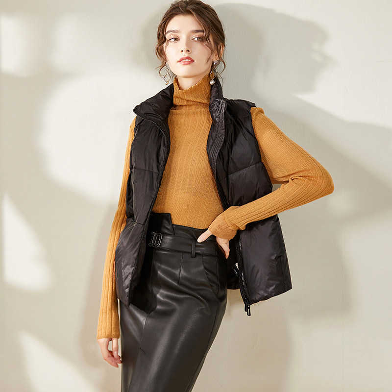Women Sleeveless Women's Ultra Light Duck Down Vests Loose Jacket Girl Gilet Lightweight Windproof Female Warm Waistcoat 210910