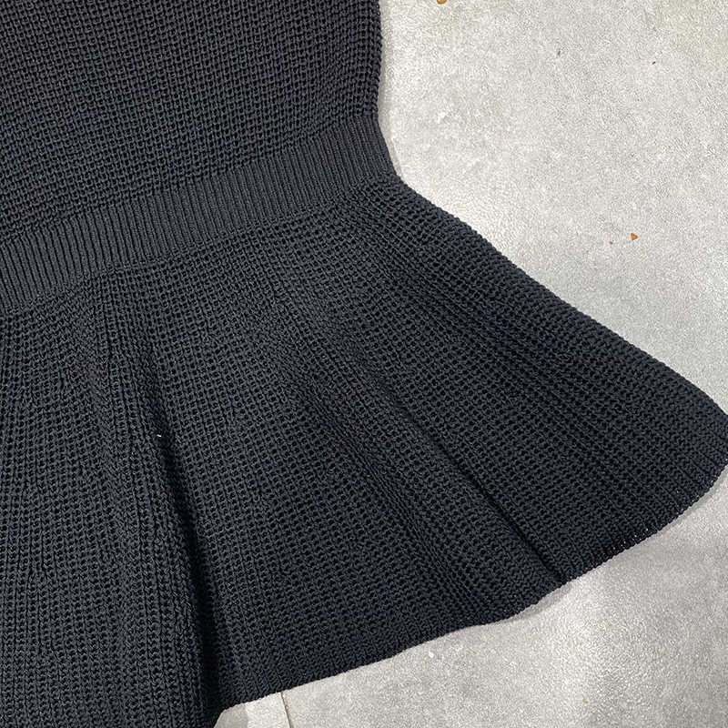 DEAT Women Pleated Versatile Bottomed Knitted Suspender Vest Sexy Solid Color Slim Fashion Spring Summer 11B130 210709