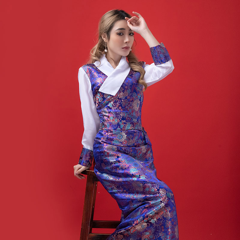 Tibetan cheongsam Robe Traditional ethnic Clothing for women embroidered Gown Spring Autumn elegant Oriental Costume