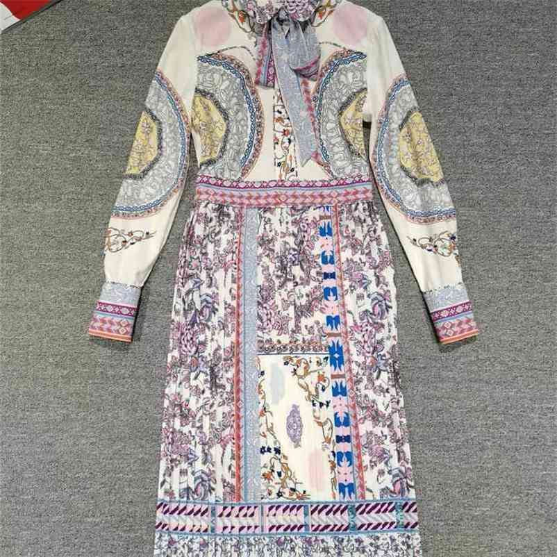 Truevoker Spring Runway Vintage Print Pleated Dres Peter Pan Collar Draped Lady Festa Vestidos 210602, Lavender
Truevoker Spring Runway Vintage Print Pleated Dres Peter Pan Collar Draped Lady Festa Vestidos 210602, Lavender