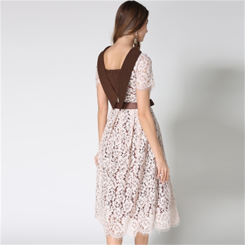 European Fashion Summer Runway Dress Women's Vintage Elegant Short Sleeves Pleated Sexy Backless Lace Dresses 210520