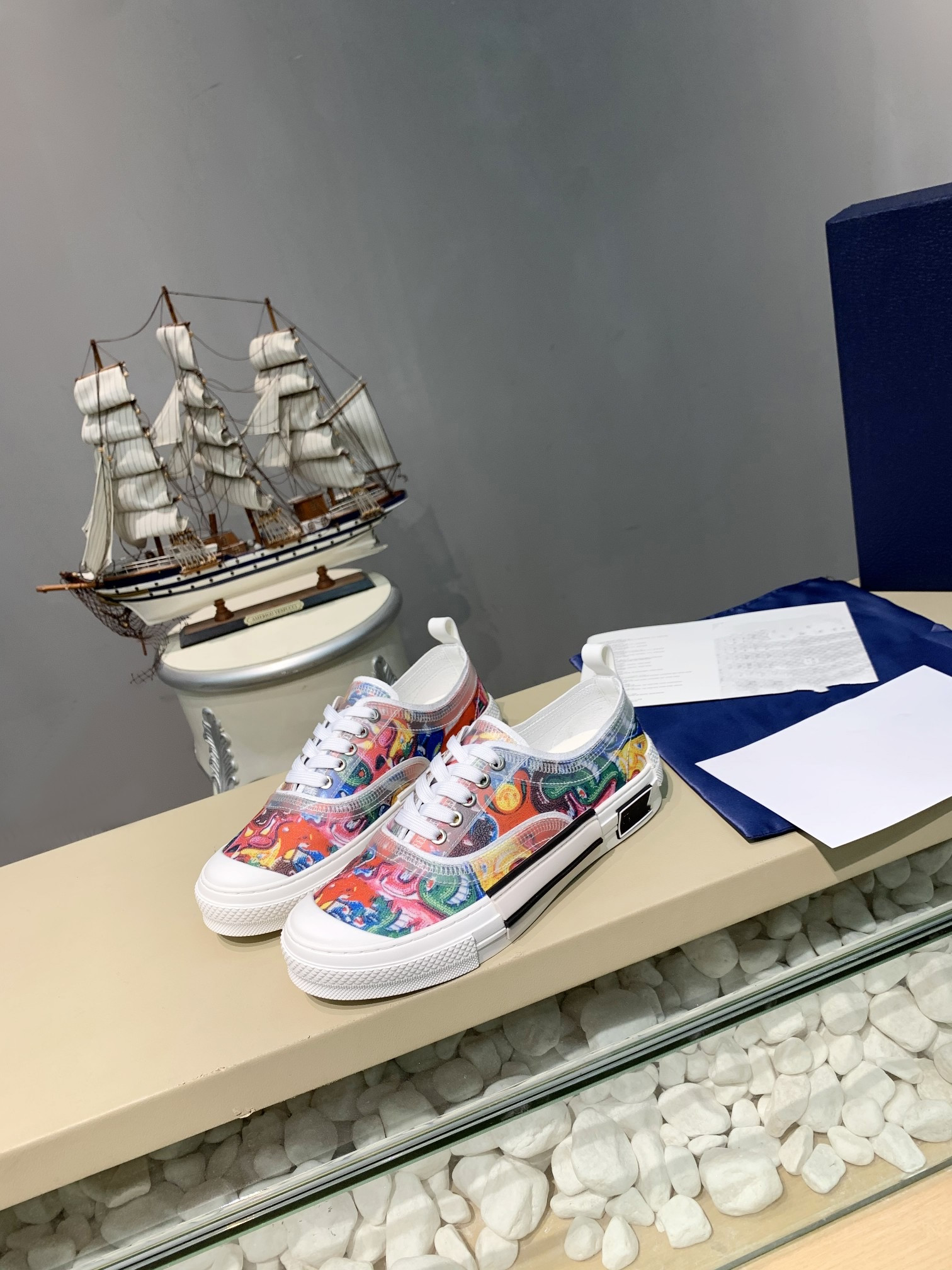 2021 star luxury designer shoes designer high-quality canvas casual shoes spring and autumn fashion comfortable top bevel women's outdoor platform with box 0905, 05
2021 star luxury designer shoes designer high-quality canvas casual shoes spring and autumn fashion comfortable top bevel women's outdoor platform with box 0905, 05