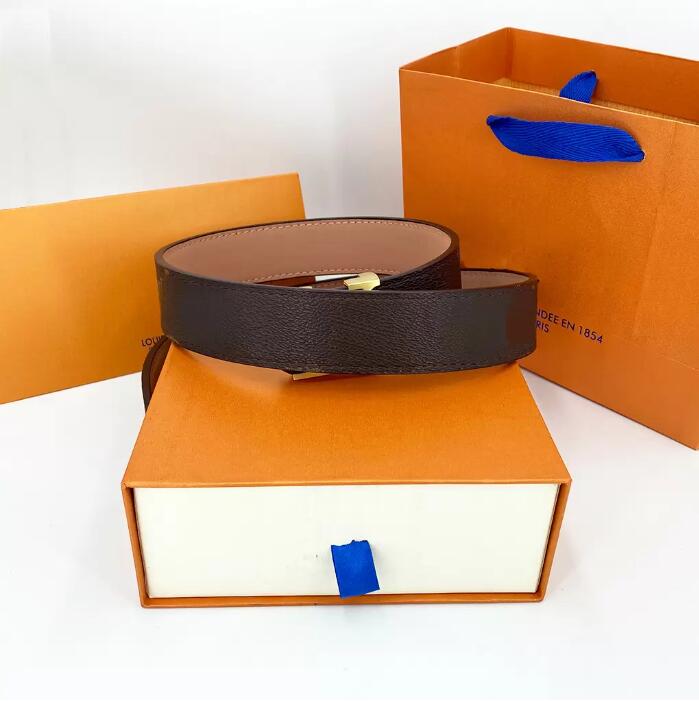985 Fashion Big buckle genuine leather belt with box designer men women high quality mens belts AAA208 waistbands 90cm-120cm length 211
985 Fashion Big buckle genuine leather belt with box designer men women high quality mens belts AAA208 waistbands 90cm-120cm length 211