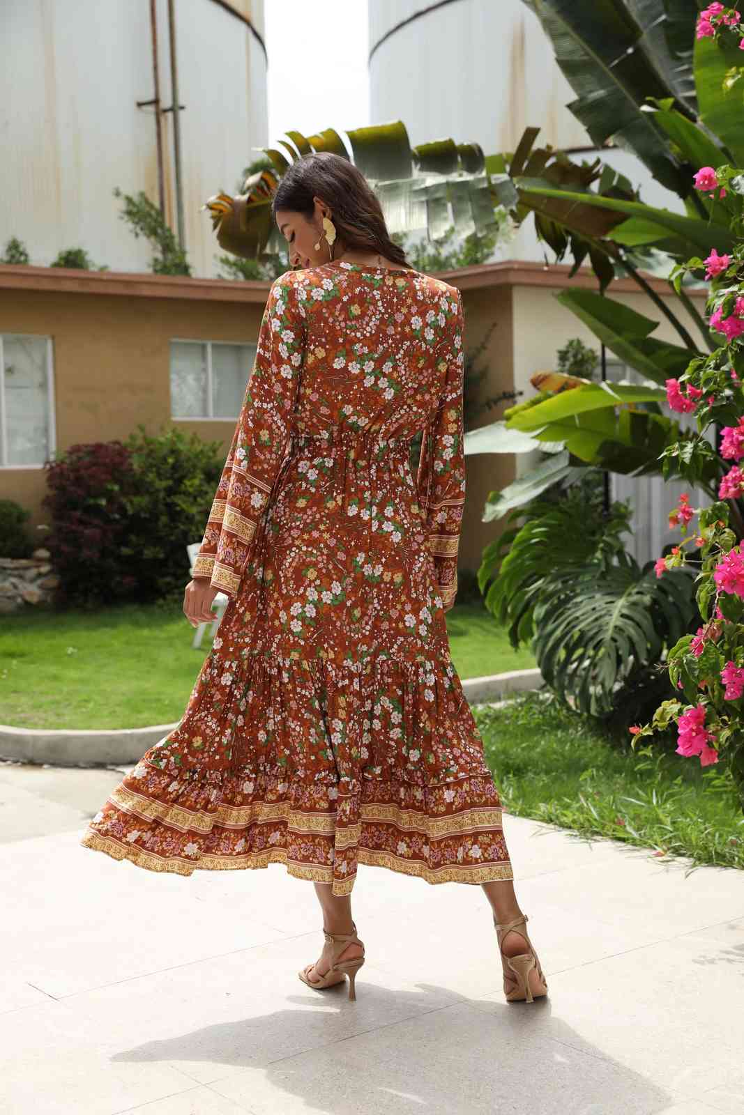 Bohemia Buttons V neck Floral Print BOHO Long Sleeve Dress Gypsy Woman Adjustable Lacing up Waist Maxi Dresses Holiday 210429