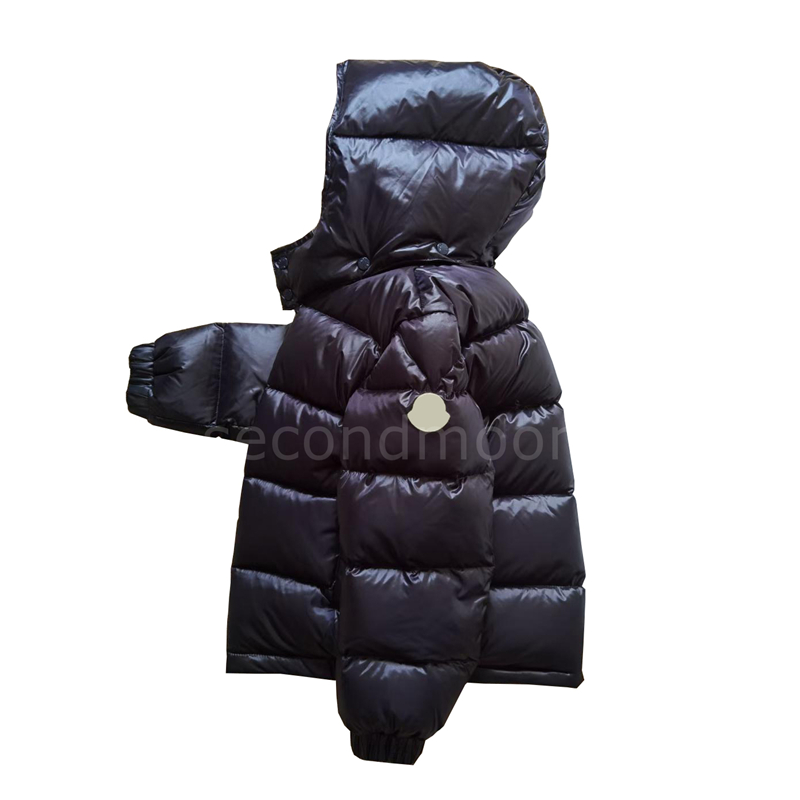 Kids High Quality Parkas Long Sleeve Warm Coats Fashion Designers Windproof Jacket Boys Girls Solid Color Outerwear Childrens Down Jackets, Black
Kids High Quality Parkas Long Sleeve Warm Coats Fashion Designers Windproof Jacket Boys Girls Solid Color Outerwear Childrens Down Jackets, Black