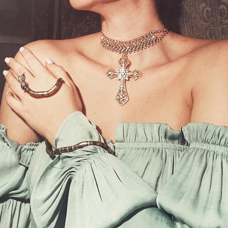 Pendant Necklaces Luxury Cross Statement Necklace 2021 Big Rhinestone Choker Maxi Crystal Collier Femme Jewelry Collares
Pendant Necklaces Luxury Cross Statement Necklace 2021 Big Rhinestone Choker Maxi Crystal Collier Femme Jewelry Collares