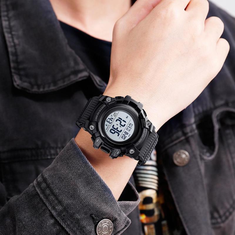Wristwatches 2021 SKMEI Men Watches Sport Chronograph Military Digital Camouflage Resist Montre Homme Erkek Saat Clock, Slivery;brown
Wristwatches 2021 SKMEI Men Watches Sport Chronograph Military Digital Camouflage Resist Montre Homme Erkek Saat Clock, Slivery;brown