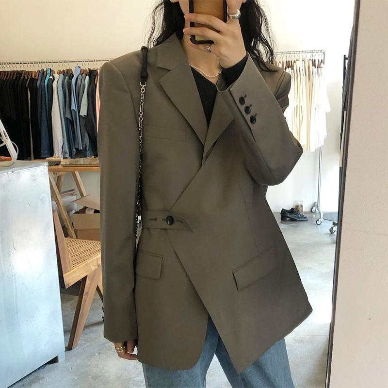 Women's Suits & Blazers Women Elegant Chic Blazer Fashion Casual Single Button Irregular Loose Retro Slim Jacket Office Lady Workwear Cardig, Khaki
Women's Suits & Blazers Women Elegant Chic Blazer Fashion Casual Single Button Irregular Loose Retro Slim Jacket Office Lady Workwear Cardig, Khaki