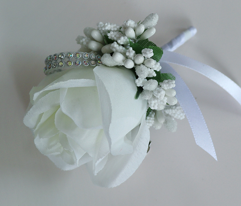 Men's Wedding Bouquet Pin Stylish Adornment for Ceremonial Occasions
