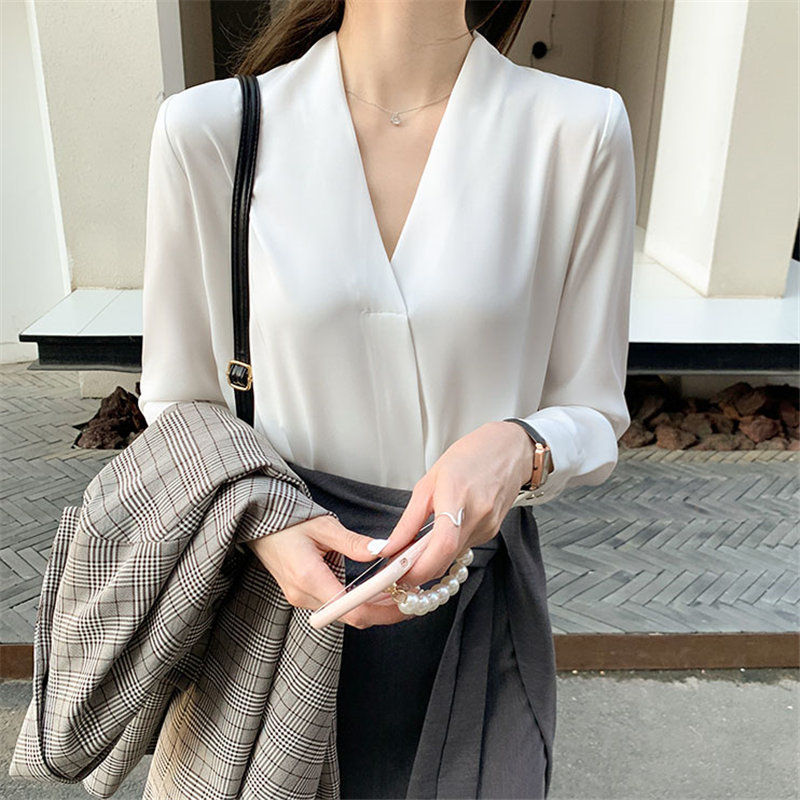 White Large Size Feminine Gentle Office Lady Stylish Tops Women Loose Elegant Chic Blouses Minimalist Shirts 210421