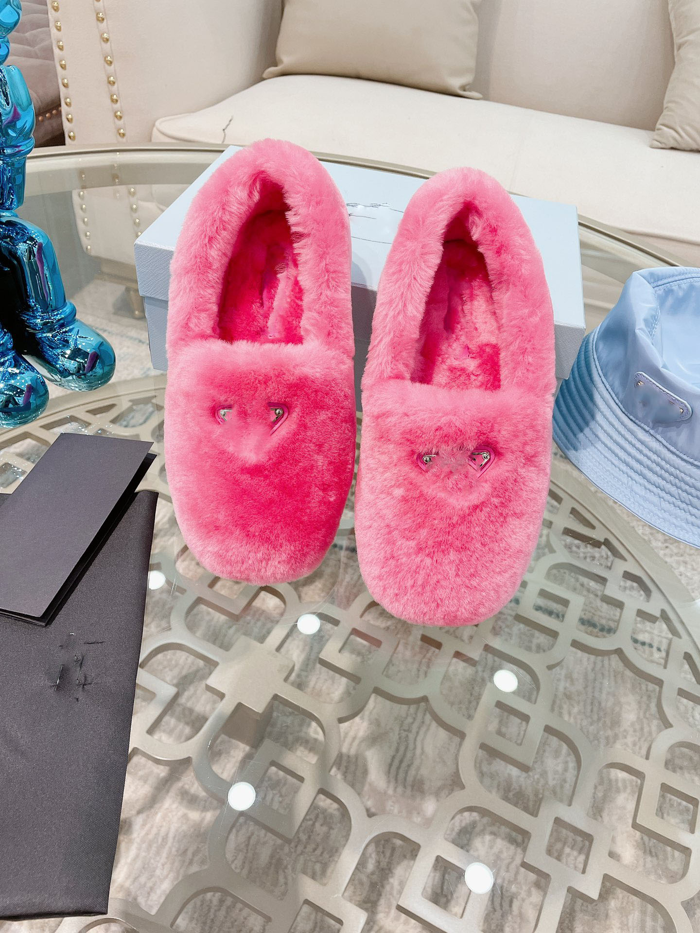 Designer Slippers Women Autumn Winter High-End Soft Fur Fashionable Noble Full In Home Leisure Toe Covered Slippe, Color25
Designer Slippers Women Autumn Winter High-End Soft Fur Fashionable Noble Full In Home Leisure Toe Covered Slippe, Color25