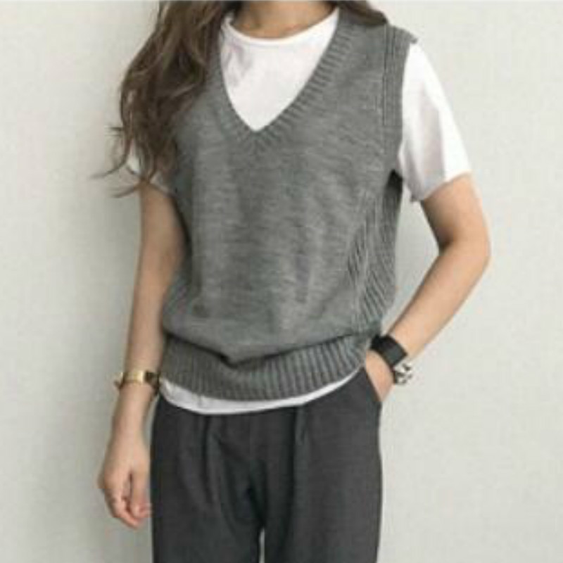 Women Retro Loose Sweater Vests Spring Autumn Korea Sleeveless White Knitting Tops Female V-Neck Knitted Tank Top Mujer 210514