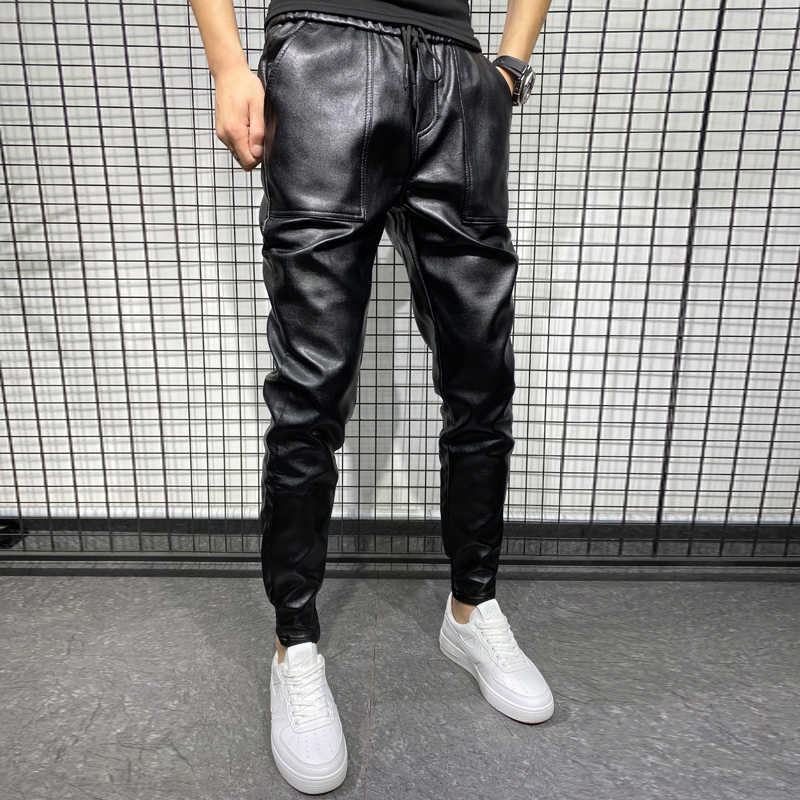 Arrivals Winter Thick Warm PU Leather Pants Men Clothes Simple Big Pocket Windproof Casual Trousers Black Plus Size 40 210810