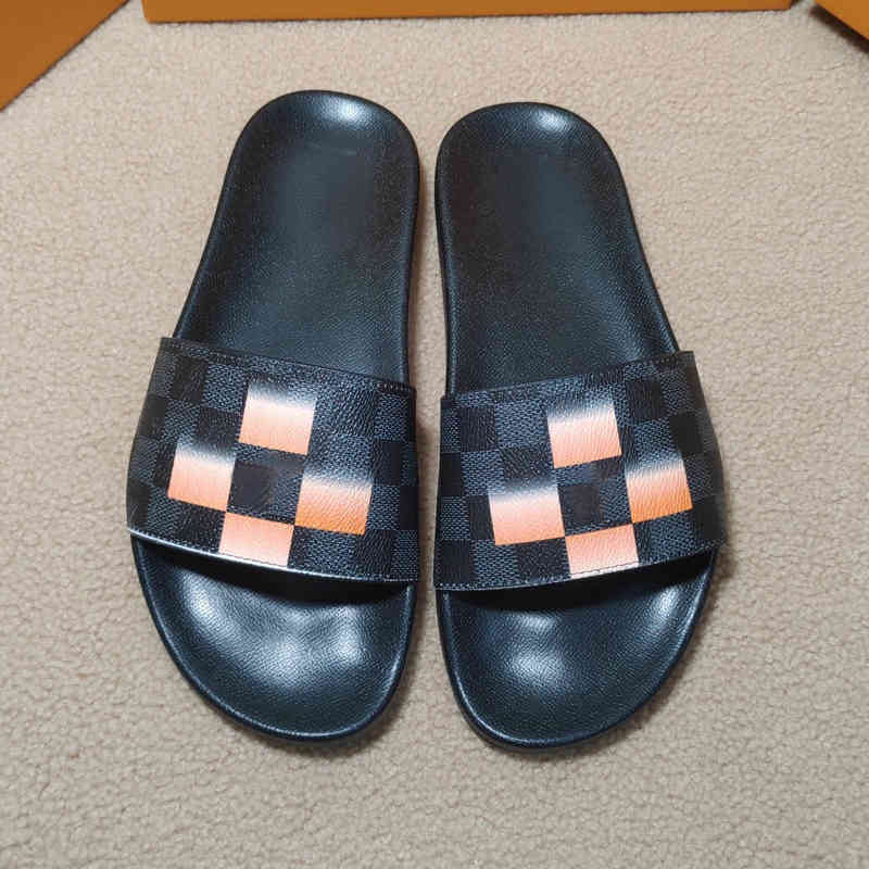 Designer 2022 Slipper Waterfront Mule Men Women Slides Sandals Shoes Black Brown White Summer Flat Damier Graphite Rubber Flip Flops
Designer 2022 Slipper Waterfront Mule Men Women Slides Sandals Shoes Black Brown White Summer Flat Damier Graphite Rubber Flip Flops