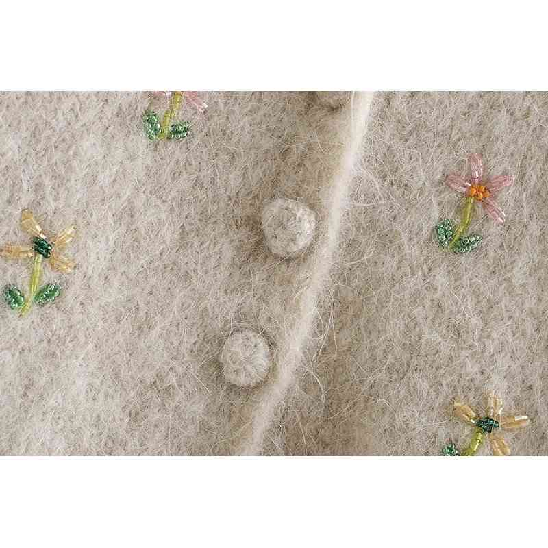 autumn winter fashion sweet V-neck embroidered beaded single-breasted knitted cardigans jacket women crop tops 210508