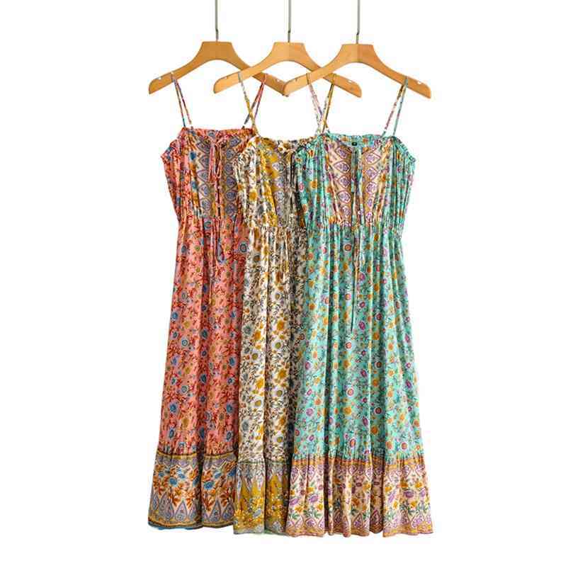 Vintage Floral Print Maxi pleated Dress Women Boho sleeveless Casual Slim long Dresses Robe 210524, Green
Vintage Floral Print Maxi pleated Dress Women Boho sleeveless Casual Slim long Dresses Robe 210524, Green