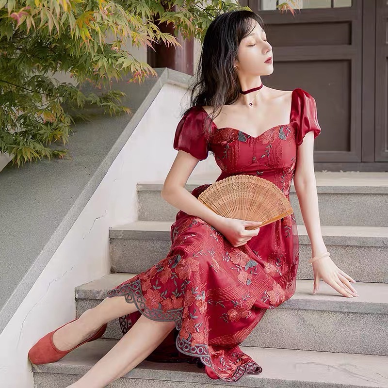 vintage Victorian square collar red embroidery midi A-line dress for women spring summer fashion lady dresses retro 210421