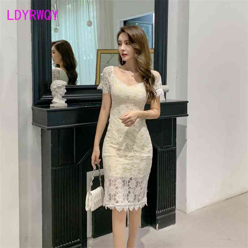 summer lace women's slim v-neck dress Office Lady Polyester Zippers Knee-Length 210603, Apricot
summer lace women's slim v-neck dress Office Lady Polyester Zippers Knee-Length 210603, Apricot