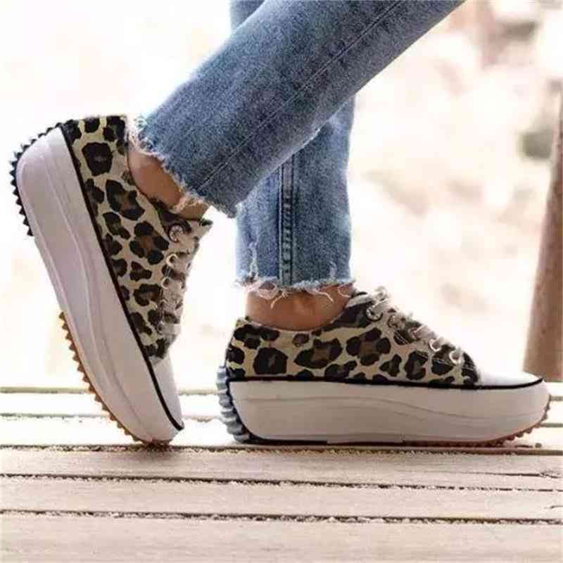 Dress Shoes Summer Women Flat Bottom LaceUp SportsFashionable Comfortable Antiskid Breathable Platform ZZ197 WS10, Black
Dress Shoes Summer Women Flat Bottom LaceUp SportsFashionable Comfortable Antiskid Breathable Platform ZZ197 WS10, Black