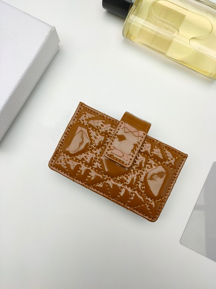 Dio Single zipper wallet the most stylish way to carry around money, cards and coins men purse card holder long business, women wallet 10.5-6-3cm, 01
Dio Single zipper wallet the most stylish way to carry around money, cards and coins men purse card holder long business, women wallet 10.5-6-3cm, 01