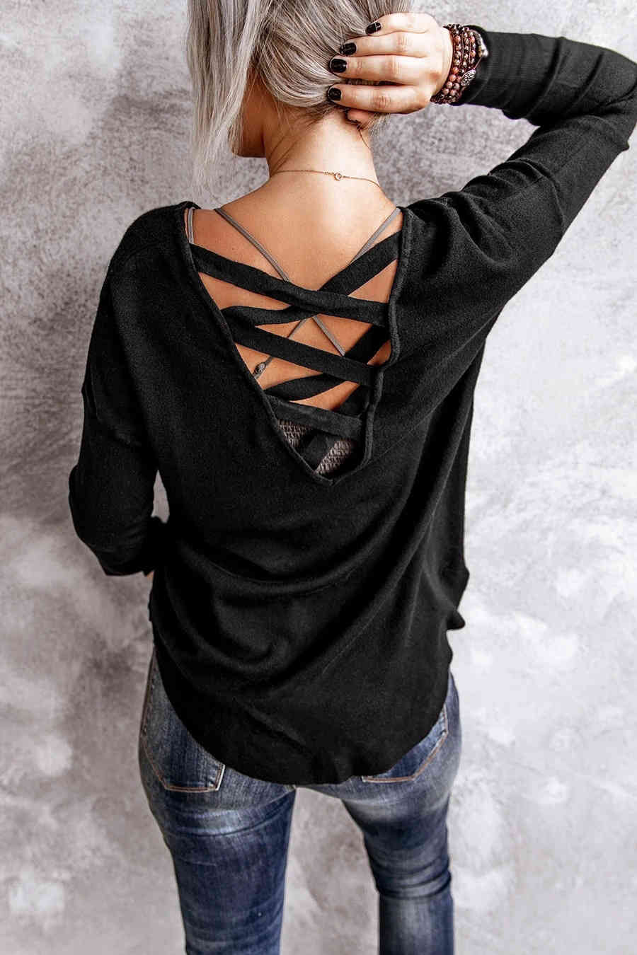 Sexy Backless Cross Strap Solid Slim Long Sleeve Women T-Shirts Casual V Neck Hollow Out Autumn Female Thin Pullover T-shirt 210522