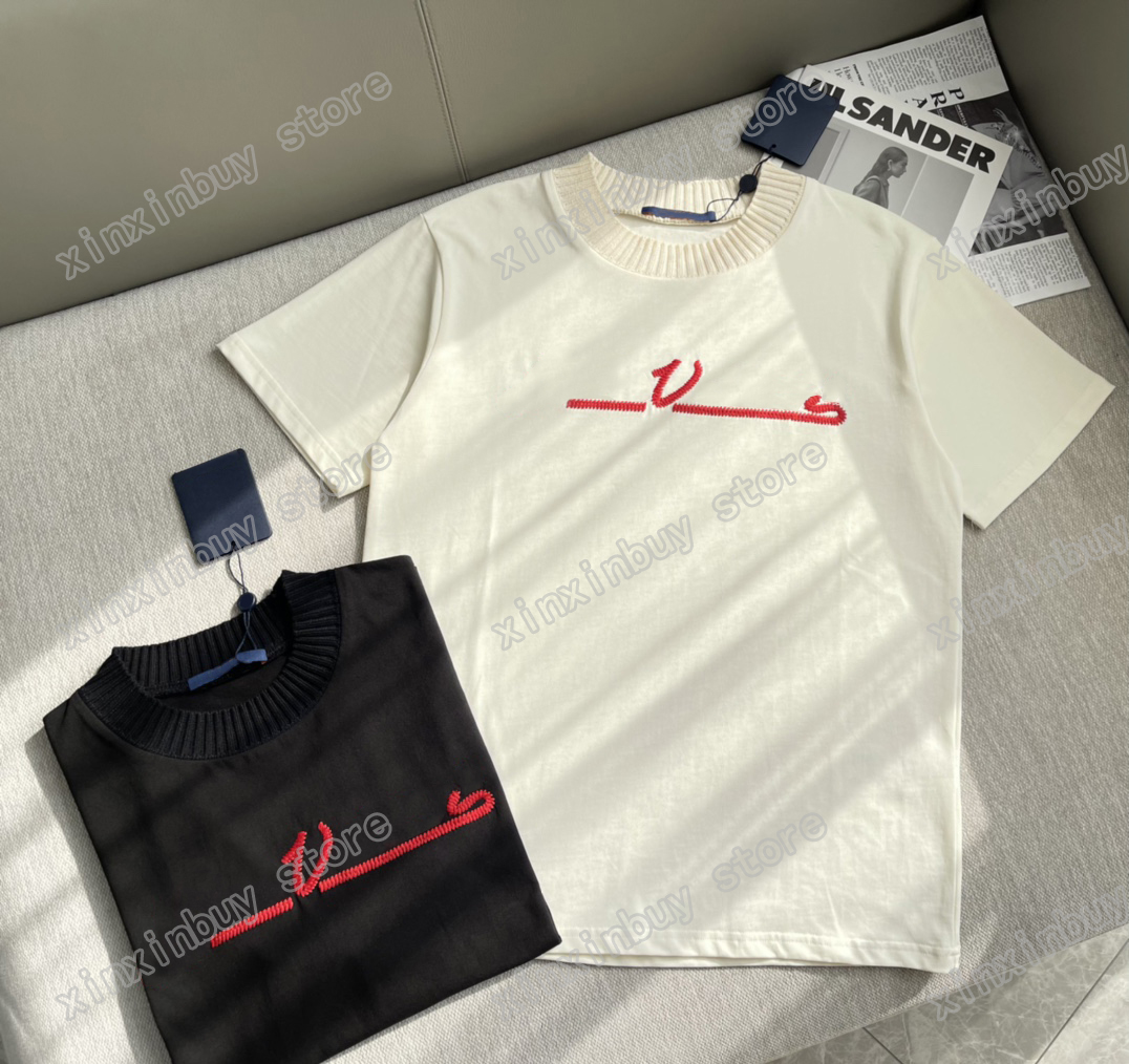 22ss Men Women Designers T-Shirts tee Red letter Jacquard Embroidery short sleeve Man Crew Neck paris Fashion Streetwear Black Beige XS-L
22ss Men Women Designers T-Shirts tee Red letter Jacquard Embroidery short sleeve Man Crew Neck paris Fashion Streetwear Black Beige XS-L