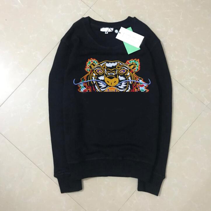 Embroidered men and women Ss21 high long sleeve o neck hoodie sweatshirt pullover quality in multiple colors
Embroidered men and women Ss21 high long sleeve o neck hoodie sweatshirt pullover quality in multiple colors
