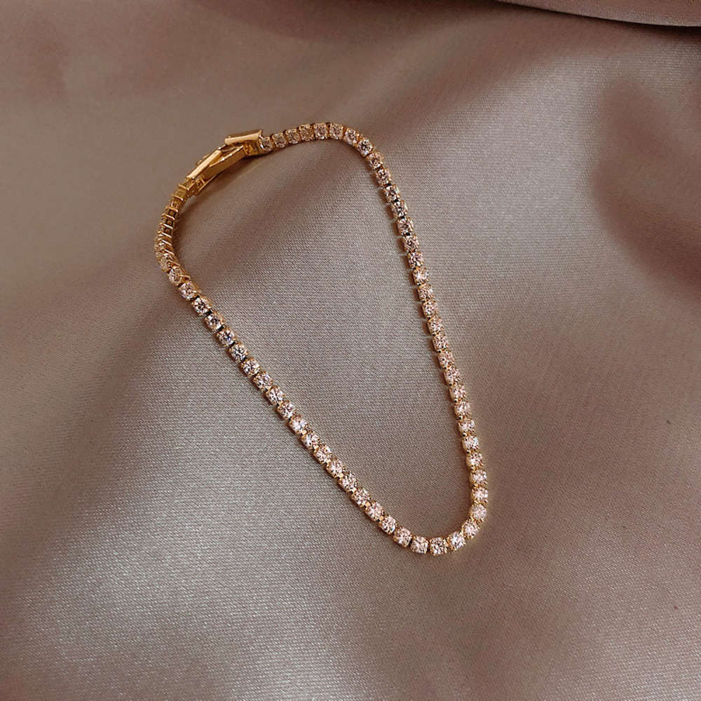 Zircon Bracelet girl cool wind net red temperament student friend couple bracelet design small crowd hand ornament, Golden;silver
Zircon Bracelet girl cool wind net red temperament student friend couple bracelet design small crowd hand ornament, Golden;silver
