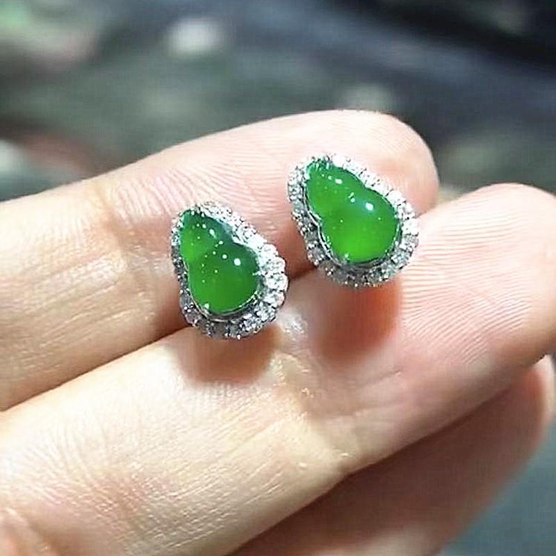 Stud HML& Original Design Silver Inlaid Natural Full-color Sun Green Chalcedony Gourd Earrings Elegant Charm Creative Retro Jewelry, Golden;silver
Stud HML& Original Design Silver Inlaid Natural Full-color Sun Green Chalcedony Gourd Earrings Elegant Charm Creative Retro Jewelry, Golden;silver