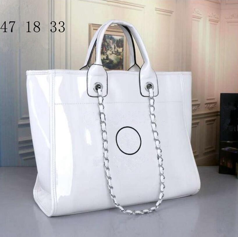 Brand Designer Totes Bag 2021 Trendy Summer Beach Famous Top Quality Shoulder Handbags with Gold Chain beauty 157
Brand Designer Totes Bag 2021 Trendy Summer Beach Famous Top Quality Shoulder Handbags with Gold Chain beauty 157
