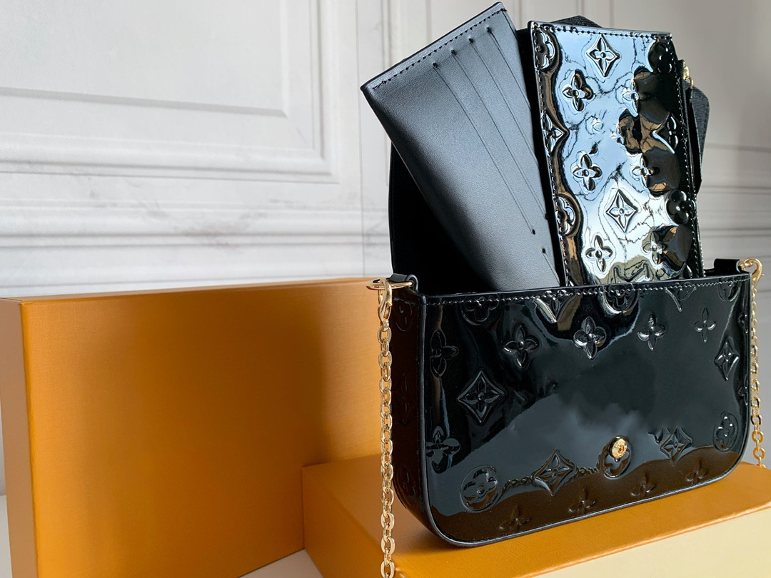 2021 fashion leather fashion handbags, hand-held wallets, multi-bag accessories, wallets, flowers and mini bags 
2021 fashion leather fashion handbags, hand-held wallets, multi-bag accessories, wallets, flowers and mini bags